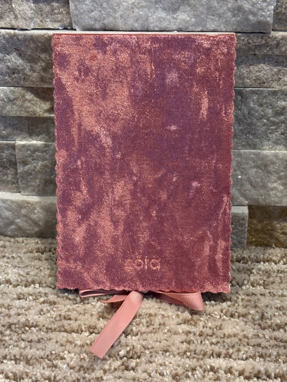nota Velvet Textured Notepad - Picture 3 of 4
